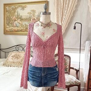 pink lace fairy top  Kimchi Blue large dusty pink lace long sleeve top